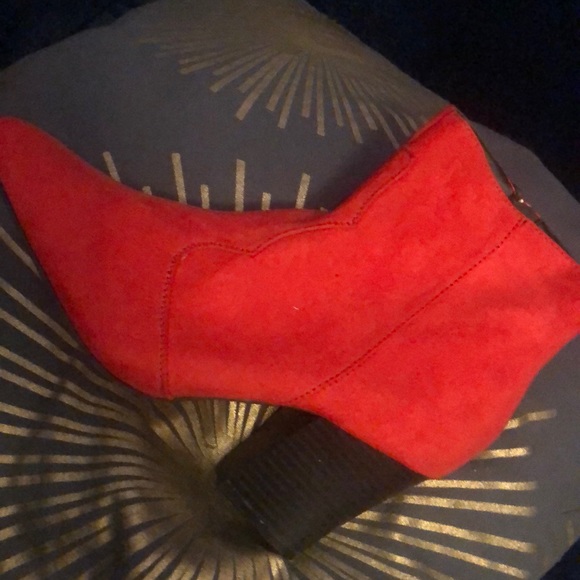 London Rebel Kitten Heel Boot - Picture 2 of 5